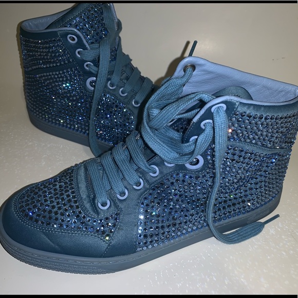 baby blue gucci shoes,Save up to